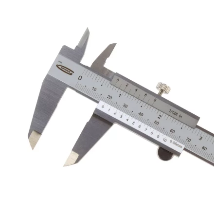Штангенциркуль, 150 мм, 0.05 мм, нержавеющая сталь, с глубиномером Gross 31671 купить в Муравленко
