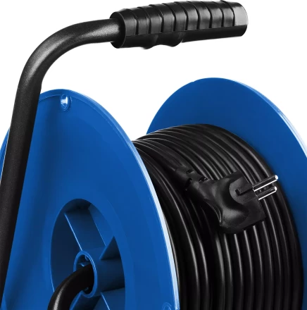 Удлинитель на катушке &quot;ПВС 315&quot;, 40 м, 3500 Вт, 4 гнезда, IP44, ПВС 3х1,5 кв мм, ЗУБР 55081-40 купить в Муравленко