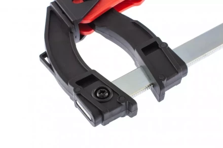 Струбцина реечная быстрозажимная пластиковый корпус рычажно-храповой механизм 250 х 90 х 340 мм штанга 5 х 20 мм Matrix 20737 купить в Муравленко