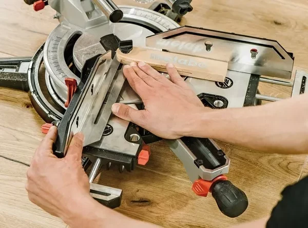 Пила торцевая KGSV 72 Metabo купить в Муравленко