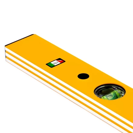 Уровень алюминиевый, 1000 мм, фрезерованный, 3 глазка Denzel 33683 купить в Муравленко