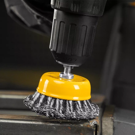 Щетка для дрели Denzel, 65 мм, Чашка, со шпилькой, нержавеющая крученая проволока 744643 купить в Муравленко