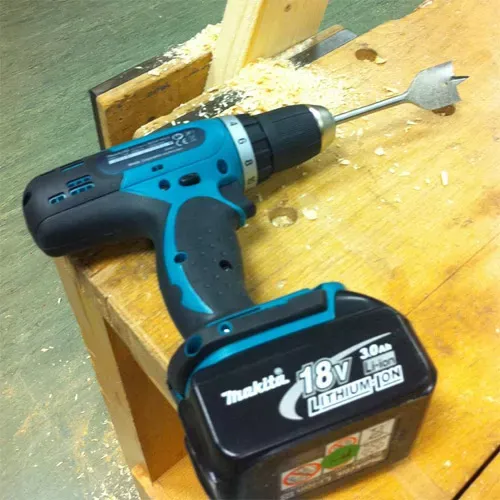 Дрель-шуруповерт аккумуляторная Makita DDF453RFE купить в Муравленко