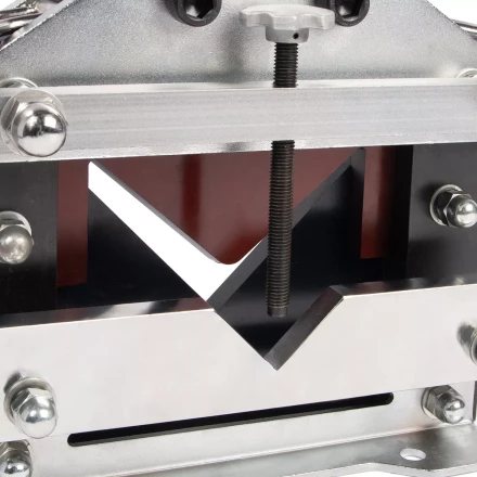 Уголкорез гидравлический КВТ УР-110 для уголков до 110х110х8 мм (89258) купить в Муравленко