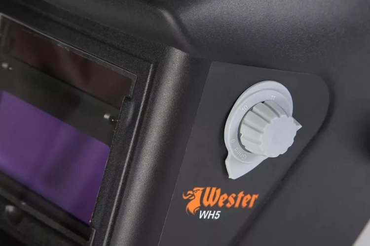 Маска сварщика хамелеон WESTER WH5 купить в Муравленко