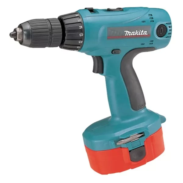 Аккумуляторная дрель-шуруповерт Makita 6347DWAE купить в Муравленко