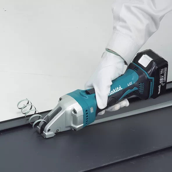 Ножницы по металлу аккумуляторные Makita BJS101Z (без АКБ и ЗУ) купить в Муравленко