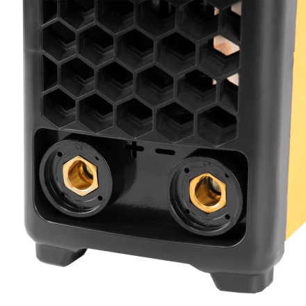 Аппарат инвертор. дуговой сварки SDM-220 Top, 220 А, ПВ 60%// Denzel 94357 купить в Муравленко