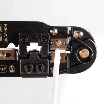 Кримпер многофункциональный КВТ JT-210 со встроенным модулем для обжима RJ-45 (84824) купить в Муравленко