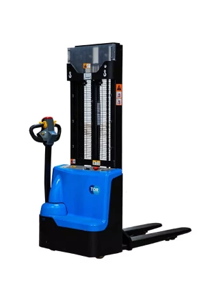 Штабелер самоходный 1,5 т 3,0 м TOR WS15H-3000SC PRO 24/105 В/Ач контроль скорости подъема 1049761 купить в Муравленко