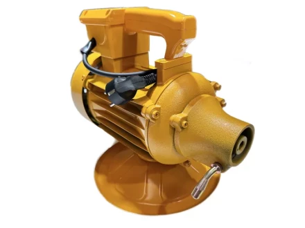 Электропривод глубинного вибратора для бетона TOR ZN70-C 1024064 купить в Муравленко