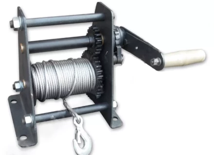 Лебедка ручная TOR ЛР-0,25 25 м 1004664 купить в Муравленко