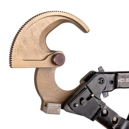 Секторные ножницы КВТ НСТ-32 для резки кабелей до 32 мм, проводов АС со стальным сердечником и прутков из низкоуглеродистой стали (84393) купить в Муравленко