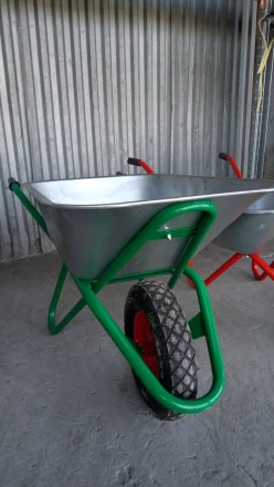 Тачка садово-строительная усиленная грузоподъемность 200 кг объем 90 л PALISAD 68935 купить в Муравленко