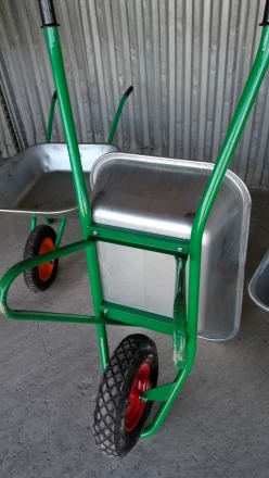 Тачка садово-строительная усиленная грузоподъемность 200 кг объем 90 л PALISAD 68935 купить в Муравленко