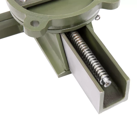 Тиски слесарные Сибртех 18620, 150 мм, стальные, поворотные купить в Муравленко