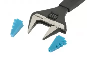 Ключ разводной, 150 мм,CrV, тонкие губки, защитные насадки   GROSS 15567 купить в Муравленко