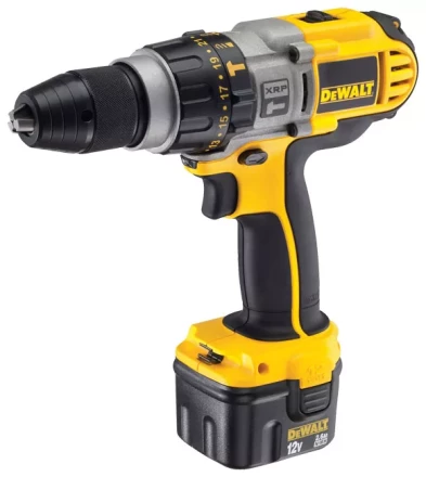 Дрель-шуруповерт аккумуляторная DeWalt DCD 945 B2 купить в Муравленко