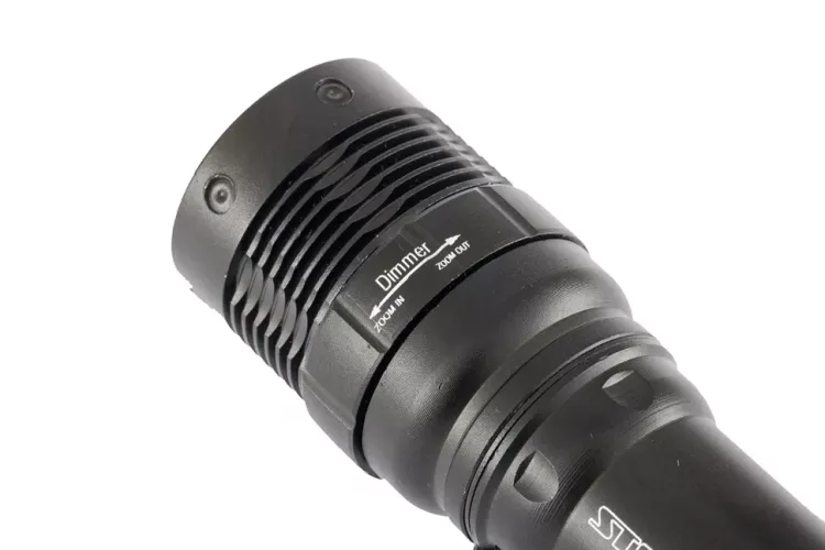 Фонарь 3 W CREE LED зум 3 режима 100% - 50% - стробоскоп клипса ремешок 160 Лм 200 м 3хААА Stern 90582 купить в Муравленко