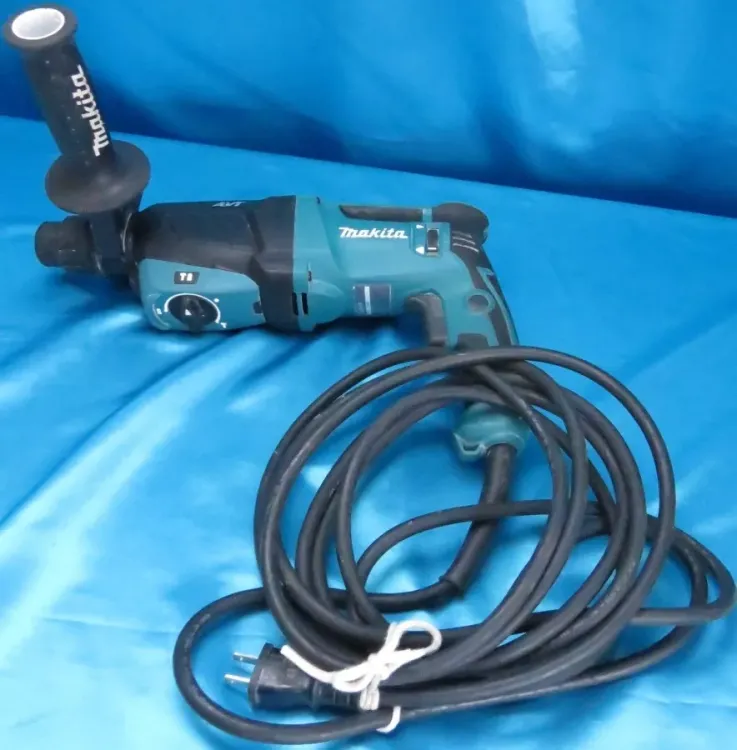 Перфоратор  MAKITA HR 2631FT купить в Муравленко