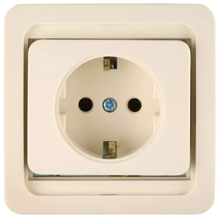 Розетка СВЕТОЗАР &quot;ГАММА&quot; одинарная, с заземлением, цвет бежевый, 16А/~250В SV-54105-B купить в Муравленко