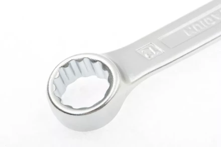 Ключ комбинированный 12 мм CrV холодный штамп GROSS 15131 купить в Муравленко