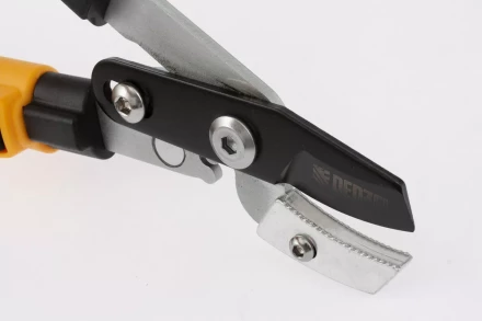 Набор: Сучкорез телескопический 22-29” и секатор прямого реза Denzel 7760505 купить в Муравленко