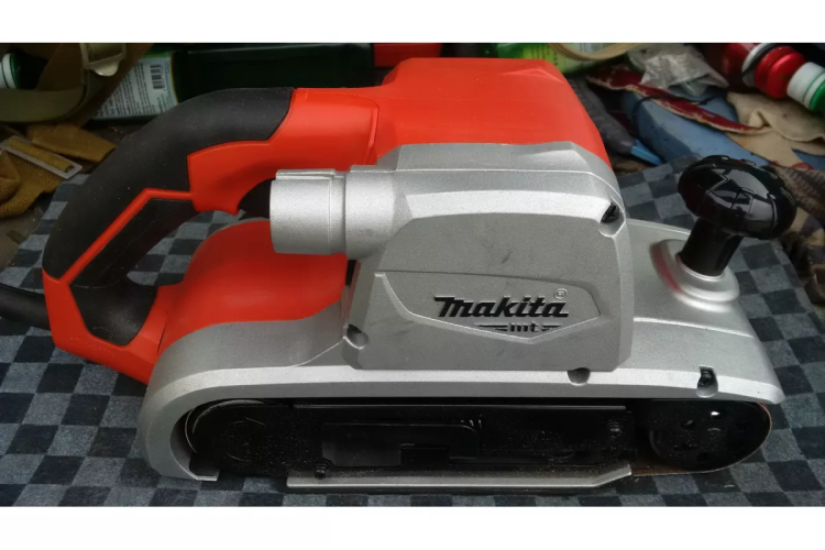 Ленточная шлифмашина Makita M9400 купить в Муравленко