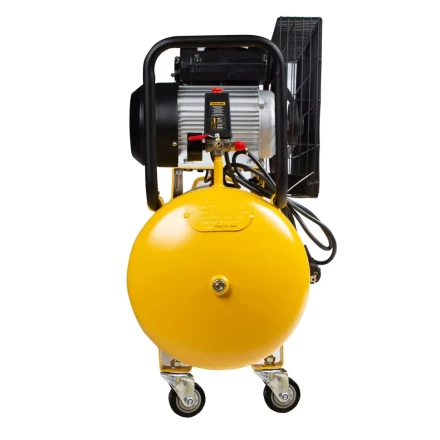 Компрессор воздушный рем. привод BCV2300/100, 2,3 кВт, 100 литров, 440 л/мин Denzel 58111 купить в Муравленко