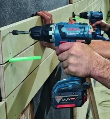 Дрель-шуруповерт аккумуляторная BOSCH GSB 14.4 V-EC ударная купить в Муравленко