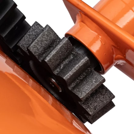 Бетоносмеситель Сибртех БСН-180П 95518, мощность 700 Вт, полиамидный венец купить в Муравленко