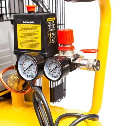 Компрессор воздушный BCI2300/50, ременный привод, 2.3 кВт, 50 литров, 400 л/мин Denzel 58113 купить в Муравленко