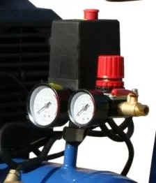 Компрессор масляный поршневой прямой привод Remeza СБ 4/С- 50 J1047 B  купить в Муравленко