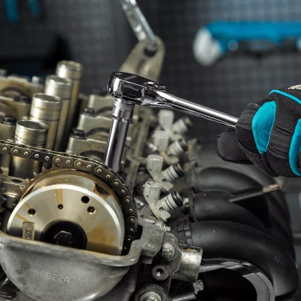 Ключ-трещотка 3/8&quot; Gross 14051, CrV, 120 зубьев, цельнометаллический, хром купить в Муравленко