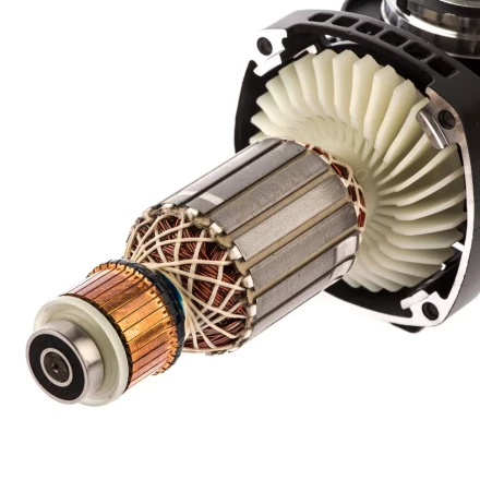 Угловая шлифмашина AG-180-2000 Denzel 26912 купить в Муравленко