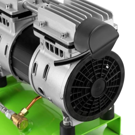 Компрессор безмаслянный малошумный Сибртех МБ 1100/24,1100 Вт, 24 л, 170 л/мин 58006 купить в Муравленко