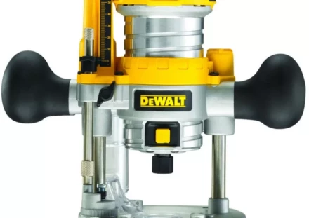 Фрезер погружной кромочный D26203 двуручный DeWalt купить в Муравленко
