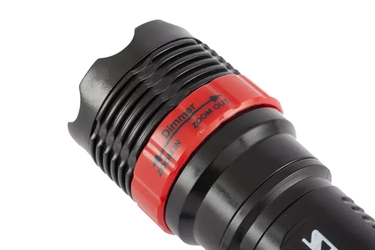 Фонарь бытовой пластик 1W LED ремешок зум 3 режима 100% - 50% - стробоскоп 3хААА Stern 90570 купить в Муравленко