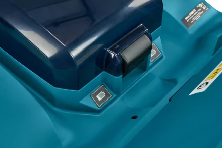 Аккумуляторный 40V скарификатор Makita UV001GZ (без АКБ и ЗУ) купить в Муравленко