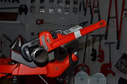 Прямой трубный ключ для тяжелых работ 12  31015 купить в Муравленко