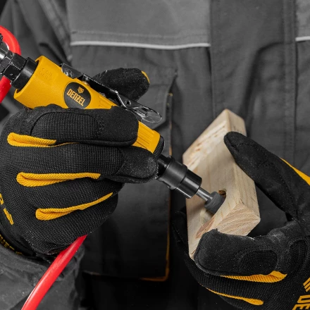 Пневмошлифмашина прямая Denzel 57464 PGS25000, 25000 об/мин, 10 шлиф. камней, цанга - 3, 6 мм, 113 л/мин купить в Муравленко