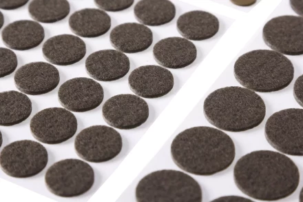 Набор STAYER &quot;COMFORT&quot;: Накладки самоклеящиеся на мебельные ножки, 175 шт, коричневые 40916-H175 купить в Муравленко