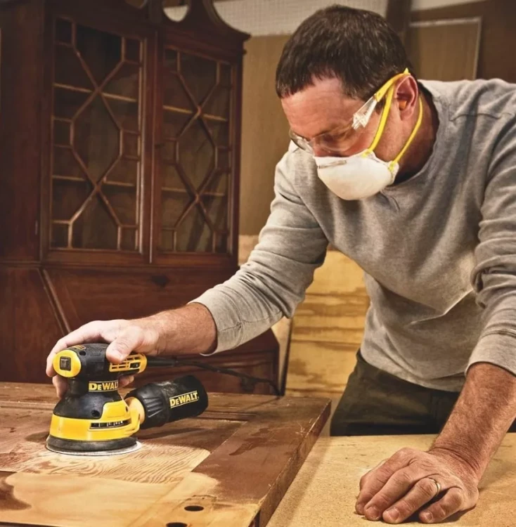 Шлифмашина ЭШМ DeWalt DWE6423 купить в Муравленко