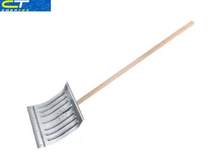 Лопата снеговая 430 х 370 мм с черенком алюм. полотно стальная окантовка  СИБРТЕХ Россия 61582 купить в Муравленко