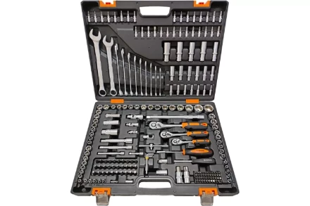 Набор инструментов, 1/2&quot;, 1/4&quot;, CrV, в кейсе 216 предм Вихрь 73/6/7/12 купить в Муравленко