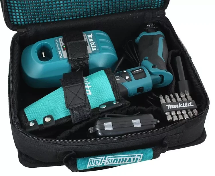 Аккумуляторная ударная отвертка Makita TD021DSE купить в Муравленко