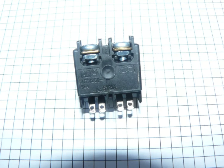 Выключатель SF125 7(7)A 5E4 V000-003-302 купить в Муравленко