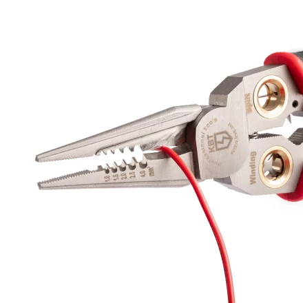 Мультитул-длинногубцы КВТ MT-03 (6 в 1) с функцией снятия изоляции и резки (102401) купить в Муравленко