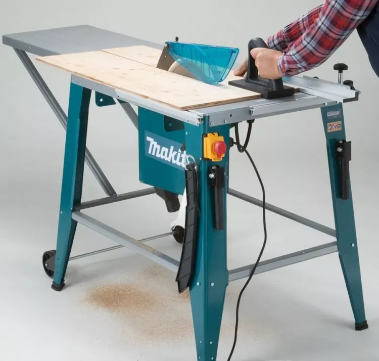 Пила настольная Makita 2712 купить в Муравленко