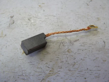 Щетка графитовая (пара) 8х6х16 Применение купить в Муравленко